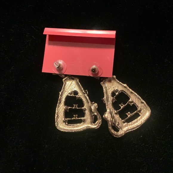 NWT Betsey Johnson dangly cat earrings - Picture 2 of 4
